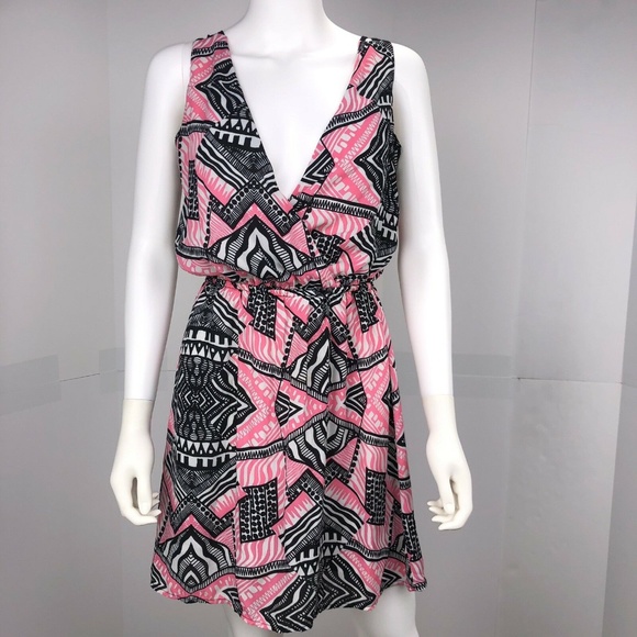 Pink Rose Dresses & Skirts - Pink Rose Women's Small Black Pink White Blouse